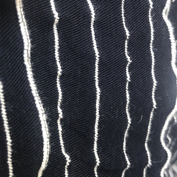 Studio M Ruffled Top - Picture 4 of 4